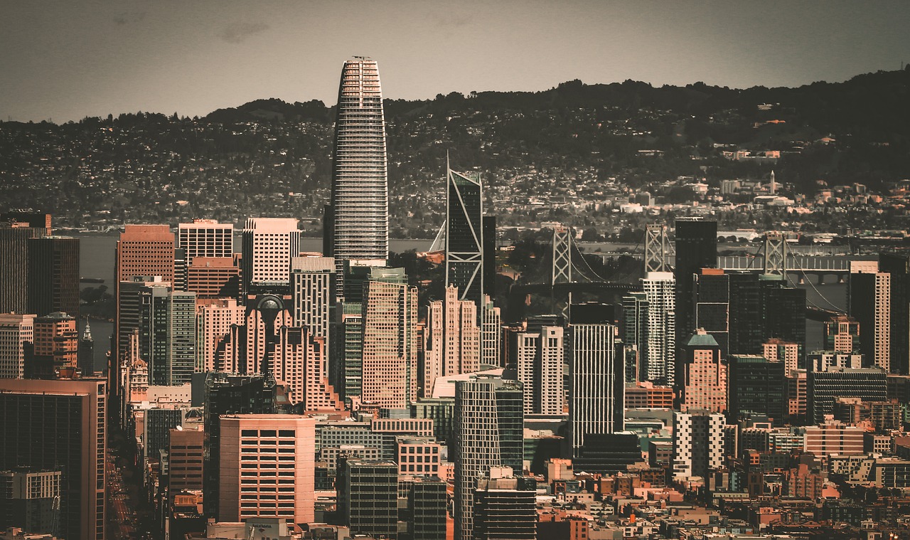 背景類似 背景類似